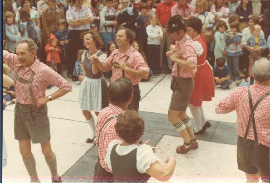 1976 05 01 30 Winston Salem Springfest.jpg